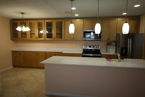 Condo in Boynton Beach, Florida, 2 bedrooms № 2262283 - photo 6