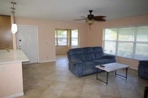 Condo in Boynton Beach, Florida, 2 bedrooms № 2262283 - photo 8