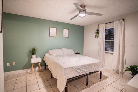 Villa ou maison à vendre à Kissimmee, Floride: 2 chambres, 94.2 m2 № 2125962 - photo 15