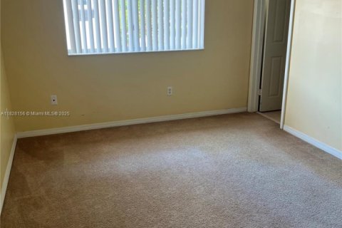 Townhouse in Homestead, Florida 2 bedrooms, 127.28 sq.m. № 1799179 - photo 7