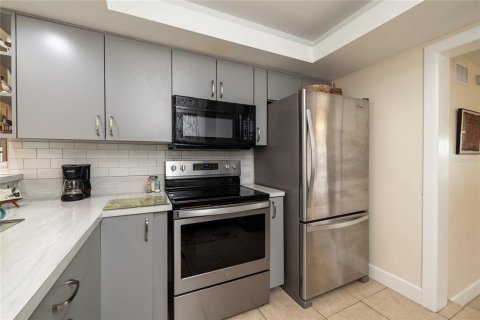 Casa en venta en Saint Petersburg, Florida, 3 dormitorios, 113.71 m2 № 2166919 - foto 13