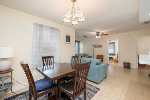 Casa en venta en Saint Petersburg, Florida, 3 dormitorios, 113.71 m2 № 2166919 - foto 11
