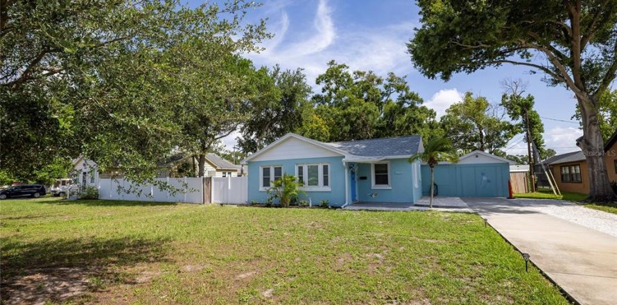 Casa en Saint Petersburg, Florida 3 dormitorios, 113.71 m2 № 2166919
