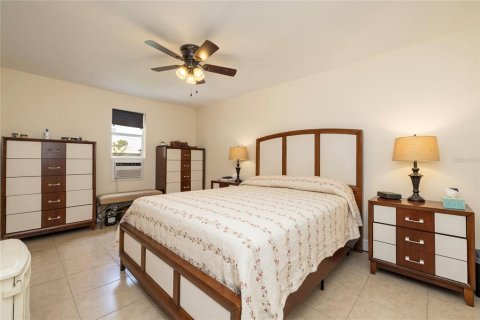 Casa en venta en Saint Petersburg, Florida, 3 dormitorios, 113.71 m2 № 2166919 - foto 18
