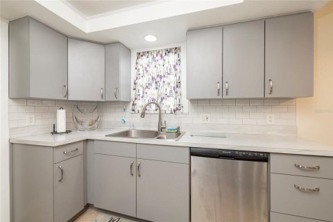 Casa en venta en Saint Petersburg, Florida, 3 dormitorios, 113.71 m2 № 2166919 - foto 14