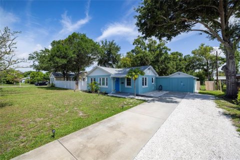 Casa en venta en Saint Petersburg, Florida, 3 dormitorios, 113.71 m2 № 2166919 - foto 2
