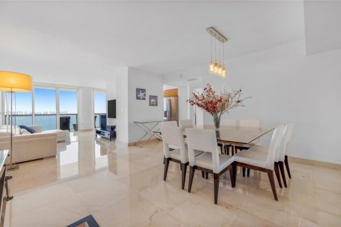 Copropriété à vendre à Miami Beach, Floride: 2 chambres, 129.32 m2 № 2016823 - photo 3