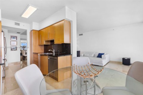 Copropriété à vendre à Miami Beach, Floride: 2 chambres, 129.32 m2 № 2016823 - photo 13