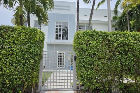 Купить кондоминиум в Майами-Бич, Флорида 1 спальня, 56.58м2, № 1985191 - фото 14