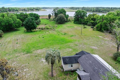 House in Pierson, Florida 2 bedrooms, 99.59 sq.m. № 2111611