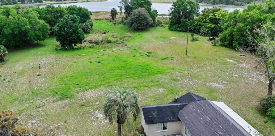 House in Pierson, Florida 2 bedrooms, 99.59 sq.m. № 2111611