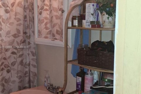 Villa ou maison à vendre à North Miami Beach, Floride: 4 chambres, 182.37 m2 № 1988553 - photo 8