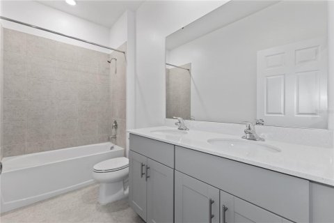 Casa en venta en Fruitland Park, Florida, 4 dormitorios, 153.01 m2 № 1780660 - foto 7