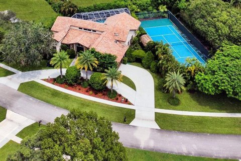 House in Wellington, Florida 5 bedrooms, 322.93 sq.m. № 2194206