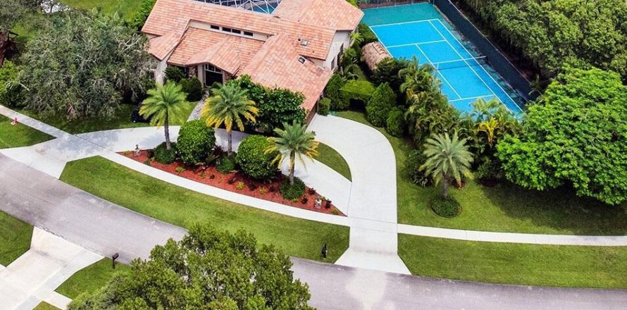 Casa en Wellington, Florida 5 dormitorios, 322.93 m2 № 2194206