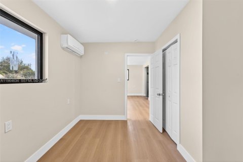 Снять в аренду виллу или дом в Майами, Флорида 2 спальни, 122.63м2, № 2026880 - фото 10