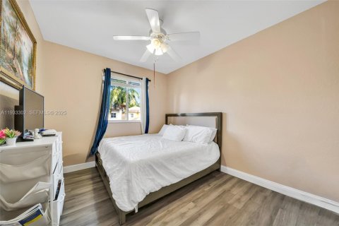 Casa en venta en Boynton Beach, Florida, 5 dormitorios, 288.55 m2 № 1991386 - foto 10