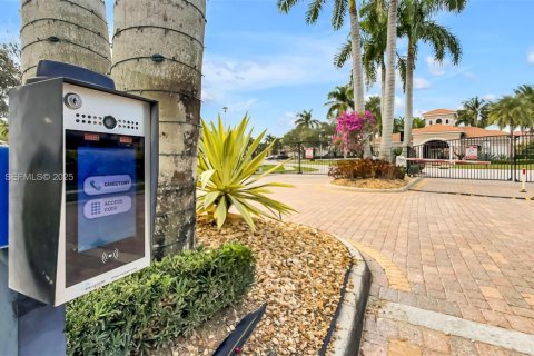 Casa en venta en Boynton Beach, Florida, 5 dormitorios, 288.55 m2 № 1991386 - foto 29