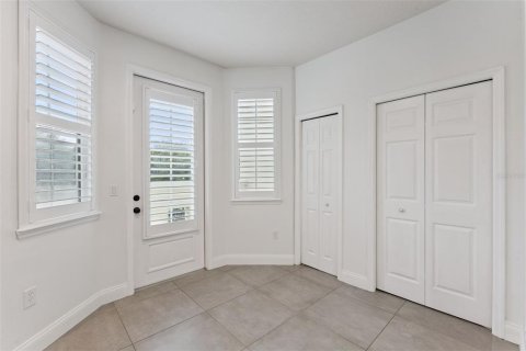 Touwnhouse à vendre à Orlando, Floride: 3 chambres, 182.46 m2 № 2284490 - photo 12