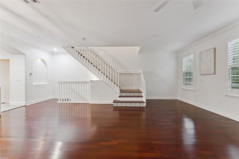 Touwnhouse à vendre à Orlando, Floride: 3 chambres, 182.46 m2 № 2284490 - photo 6