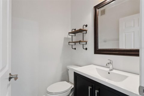 Touwnhouse à vendre à Orlando, Floride: 3 chambres, 182.46 m2 № 2284490 - photo 20