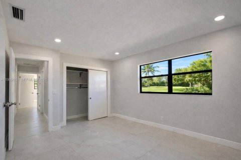 Casa en venta en Hollywood, Florida, 4 dormitorios, 129.32 m2 № 1956772 - foto 22