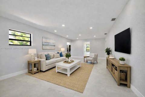 Casa en venta en Hollywood, Florida, 4 dormitorios, 129.32 m2 № 1956772 - foto 28