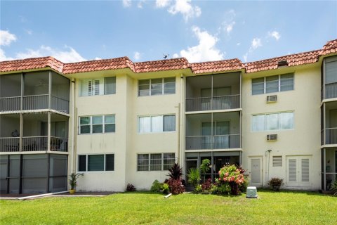 Condo in Pembroke Pines, Florida, 1 bedroom  № 1748320 - photo 24
