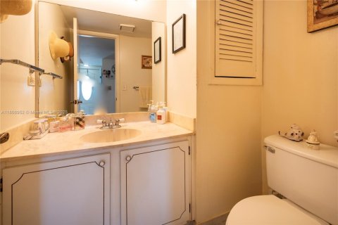 Condo in Pembroke Pines, Florida, 1 bedroom  № 1748320 - photo 13