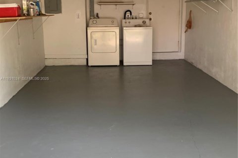 Touwnhouse à louer à Doral, Floride: 3 chambres, 159.05 m2 № 1991128 - photo 27