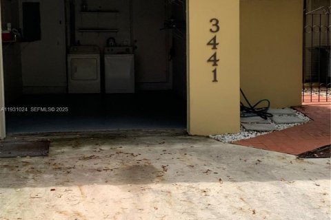 Touwnhouse à louer à Doral, Floride: 3 chambres, 159.05 m2 № 1991128 - photo 28