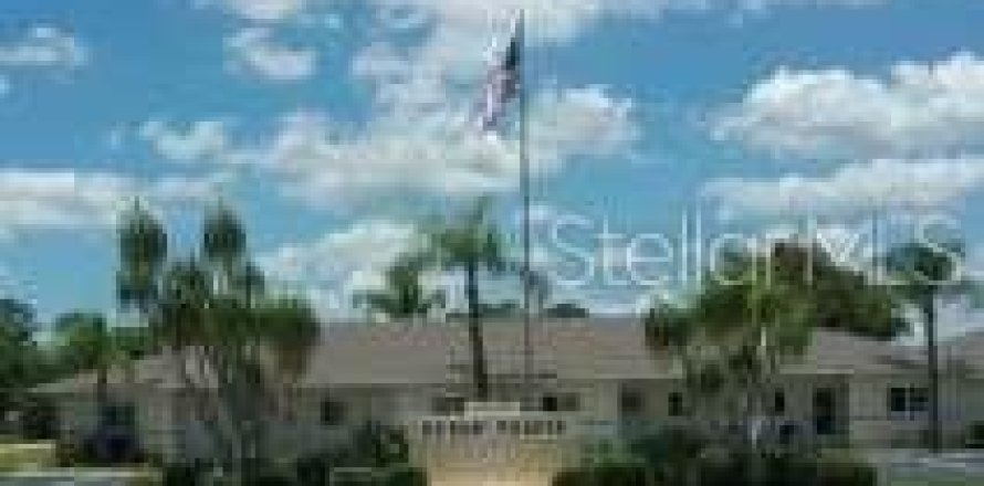 Condominio en Lake Suzy, Florida, 2 dormitorios  № 1554450