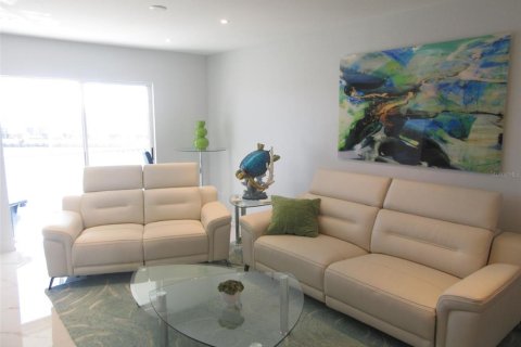 Condominio en alquiler en Lake Suzy, Florida, 2 dormitorios, 80.92 m2 № 1554450 - foto 8