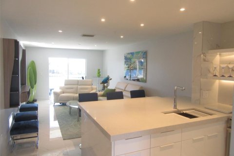 Condominio en alquiler en Lake Suzy, Florida, 2 dormitorios, 80.92 m2 № 1554450 - foto 3