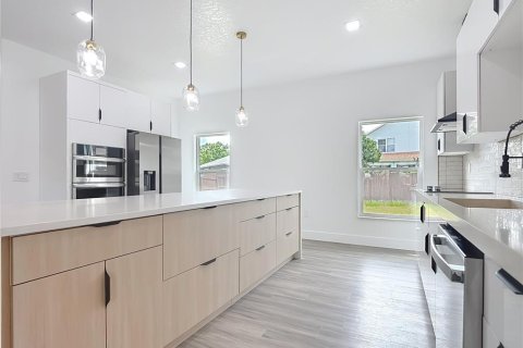 Casa en venta en Kissimmee, Florida, 4 dormitorios, 207.82 m2 № 2424269 - foto 17