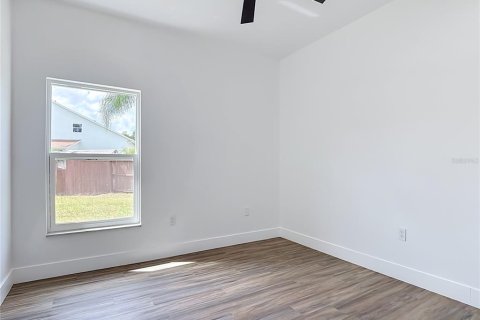 Casa en venta en Kissimmee, Florida, 4 dormitorios, 207.82 m2 № 2424269 - foto 25