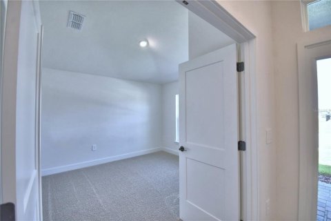 House in Auburndale, Florida 4 bedrooms, 169.08 sq.m. № 2102178 - photo 10