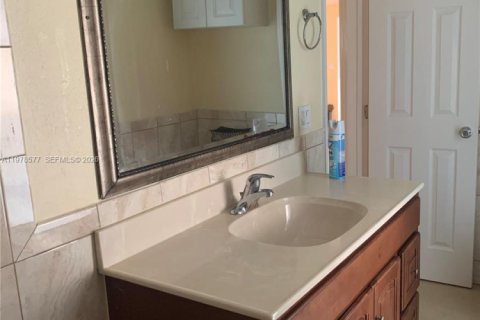 Casa en venta en Coral Springs, Florida, 4 dormitorios, 178.65 m2 № 2048435 - foto 6