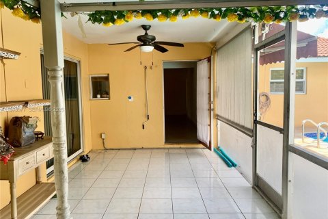 Casa en venta en Coral Springs, Florida, 4 dormitorios, 178.65 m2 № 2048435 - foto 12