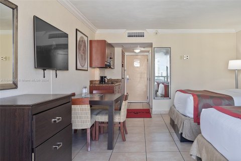 Condo in Sunny Isles Beach, Florida  № 1701366 - photo 22