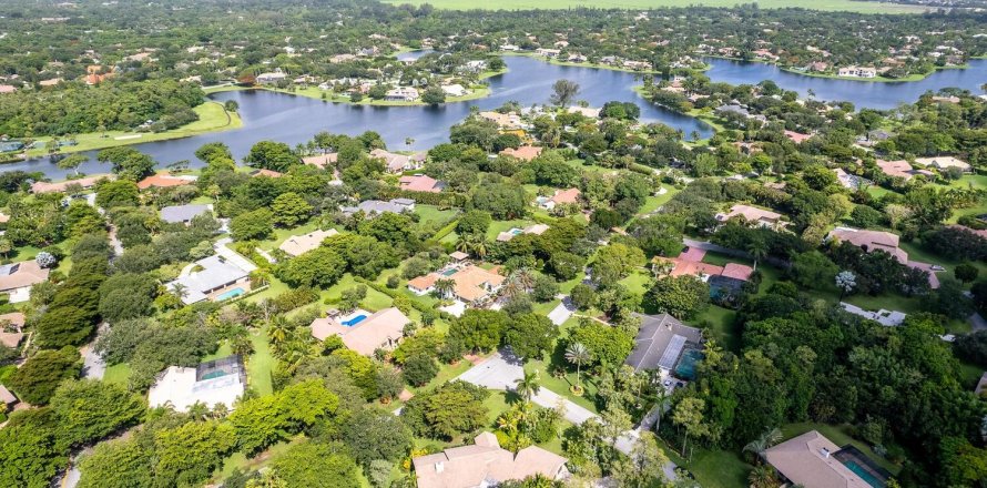 House in Parkland, Florida 4 bedrooms, 435.8 sq.m. № 1177106