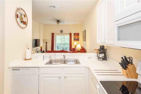 Condo in Davenport, Florida, 3 bedrooms  № 1807249 - photo 8