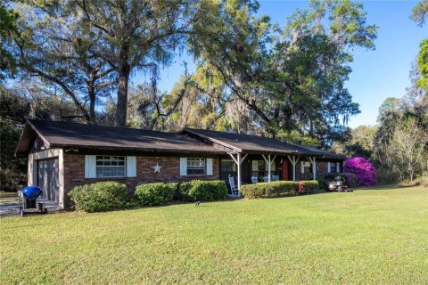 House in Summerfield, Florida 3 bedrooms, 125.42 sq.m. № 1733637 - photo 1