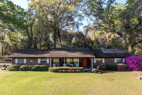 House in Summerfield, Florida 3 bedrooms, 125.42 sq.m. № 1733637 - photo 25