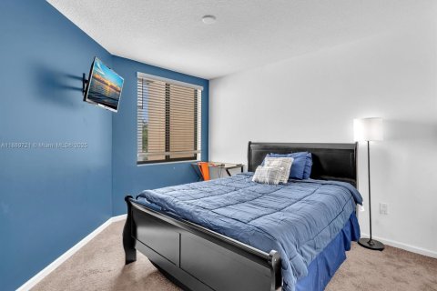 Townhouse in Fort Lauderdale, Florida 3 bedrooms, 164.07 sq.m. № 1938747 - photo 14