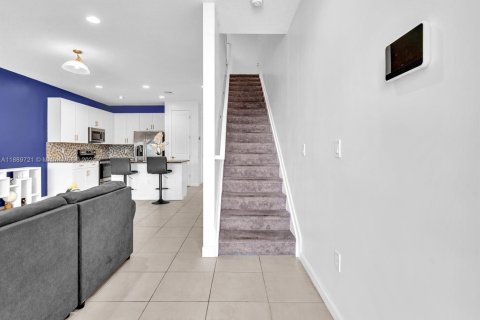 Townhouse in Fort Lauderdale, Florida 3 bedrooms, 164.07 sq.m. № 1938747 - photo 3