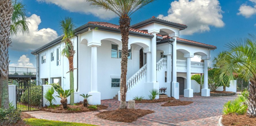 House in Destin, Florida 3 bedrooms, 281.31 sq.m. № 560023
