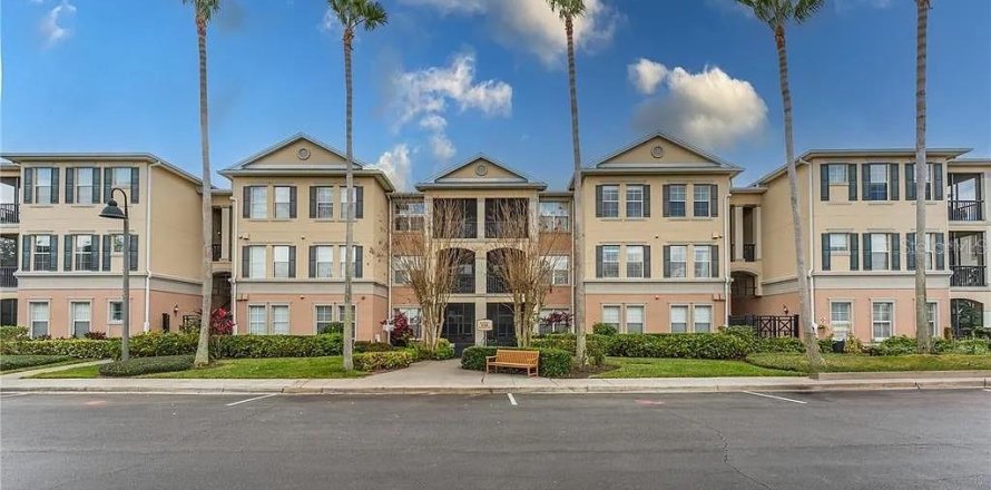 Condominio en Windermere, Florida, 3 dormitorios № 1893842