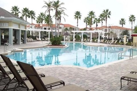 Condominio en alquiler en Windermere, Florida, 3 dormitorios, 123.75 m2 № 1893842 - foto 2