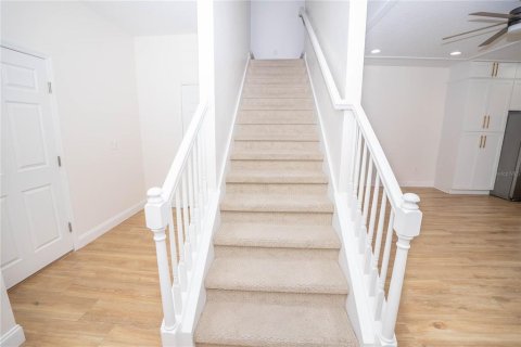 Townhouse in Orlando, Florida 3 bedrooms, 151.15 sq.m. № 1903925 - photo 3
